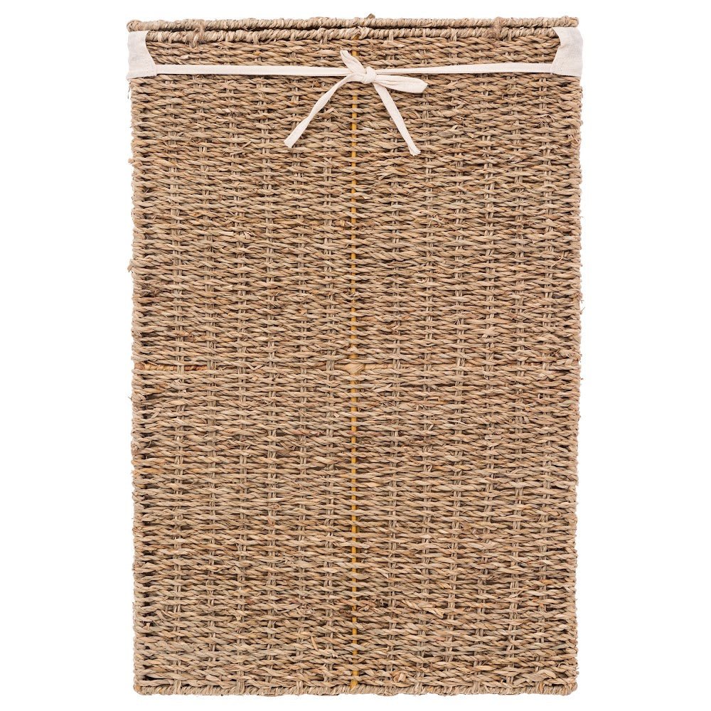 Høy, smal sivvaskekurv i brun naturfiber