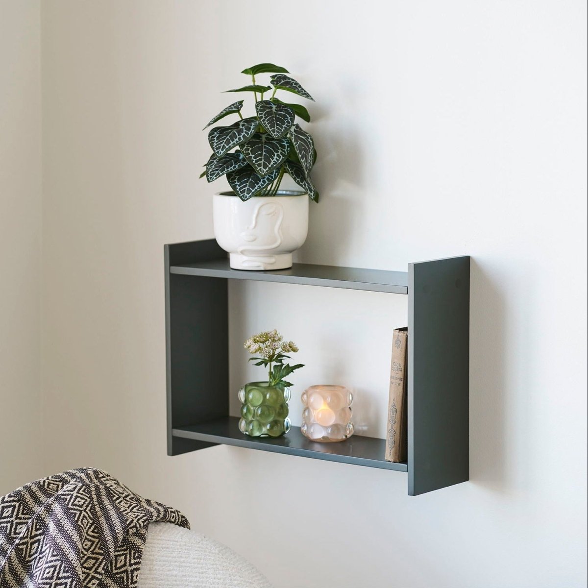 Bamberg vegghylle grønn 50 x 14,5 x 35 cm - Lindas Dekor