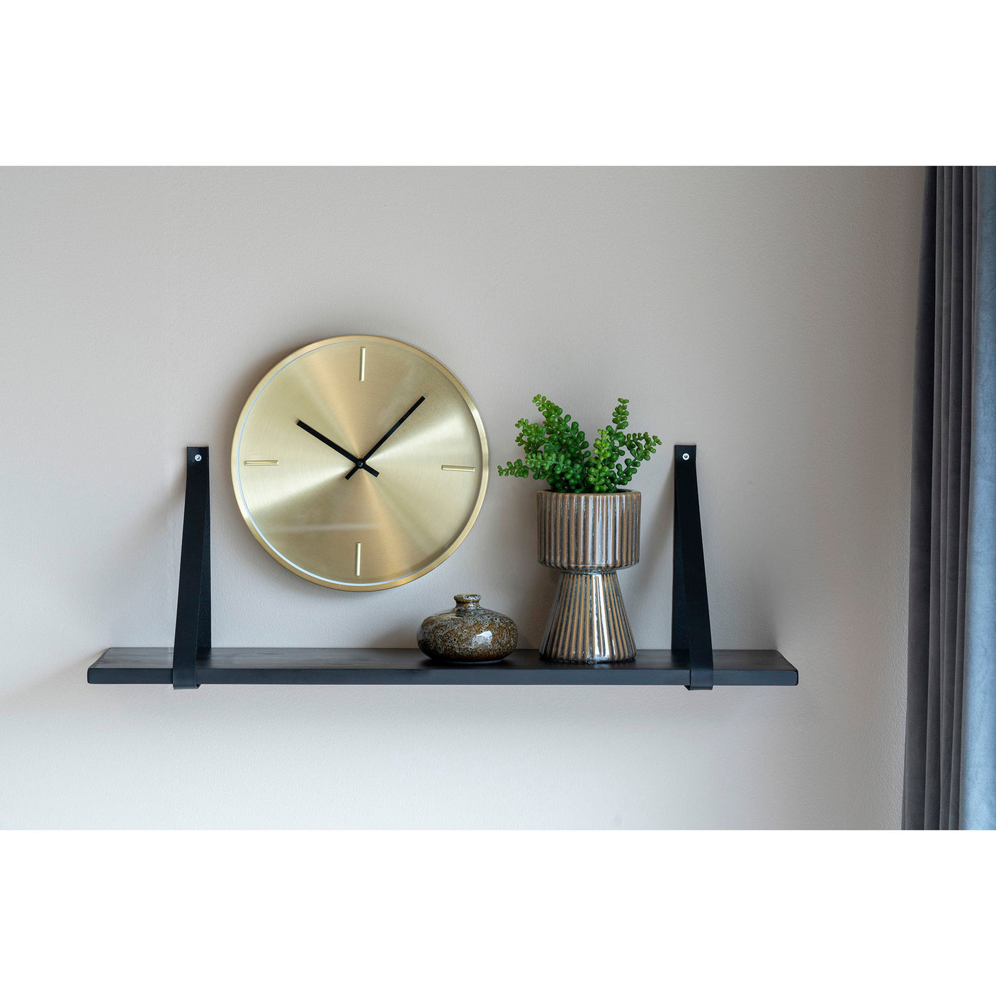 Målskisse av Forno vegghylle, viser lengde 80 cm og dybde 20 cm