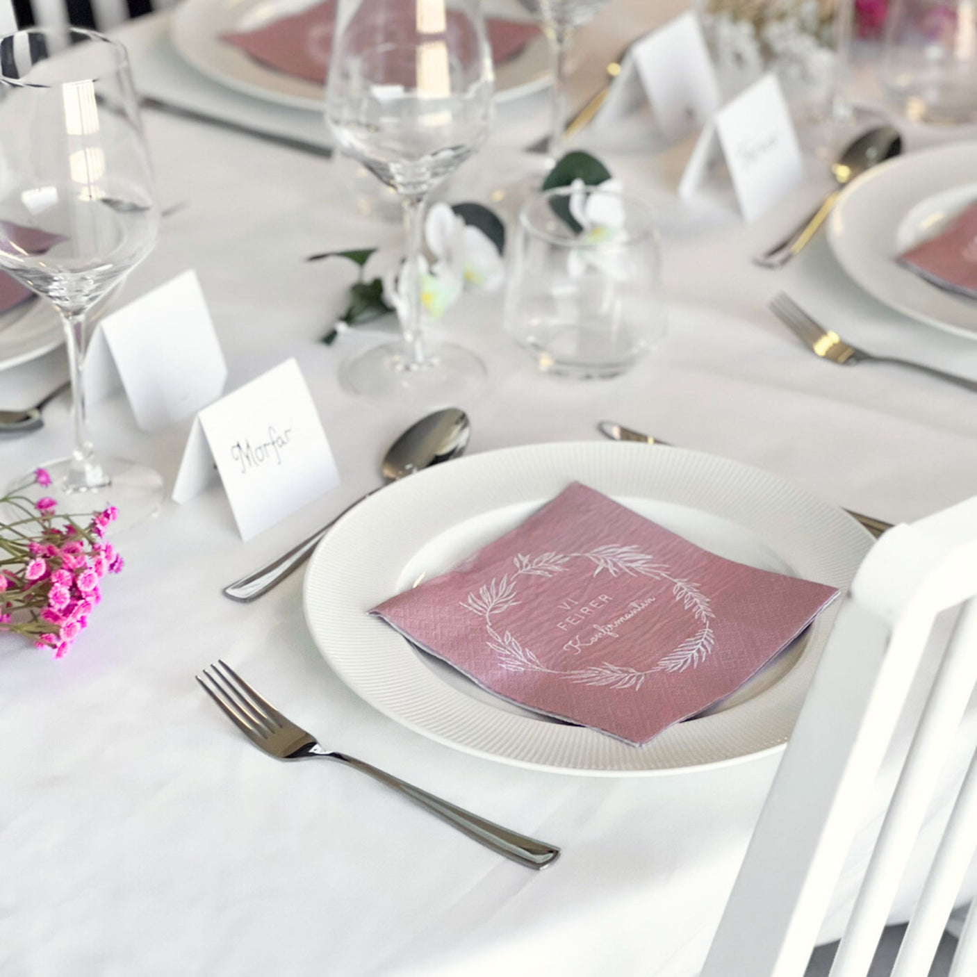 Servetter för konfirmation, mörkrosa 20-pack