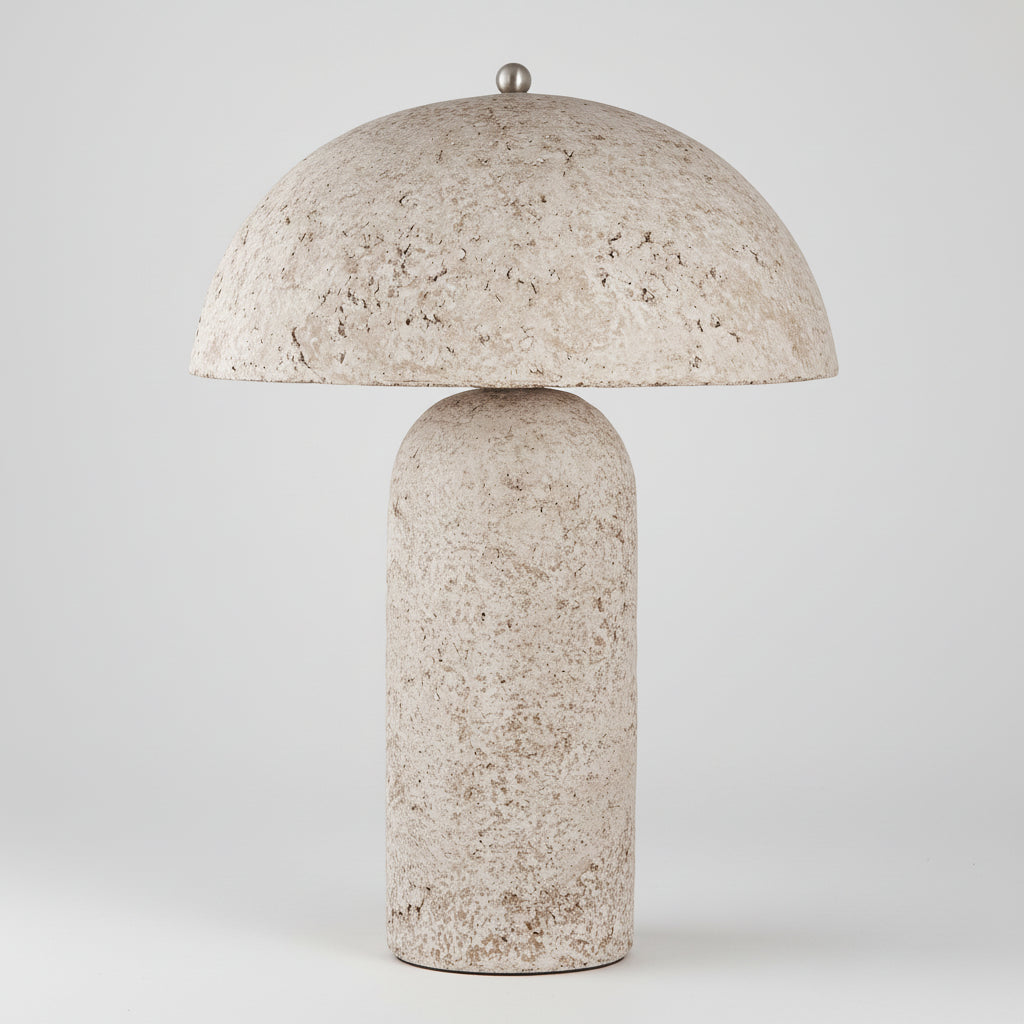 Astley Table Lamp i steingrå papier-mâché – skulpturell bordlampe i moderne soppform, 49,5 cm høy.