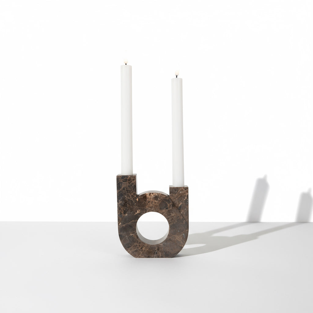 House Nordic lysestake brun mamor