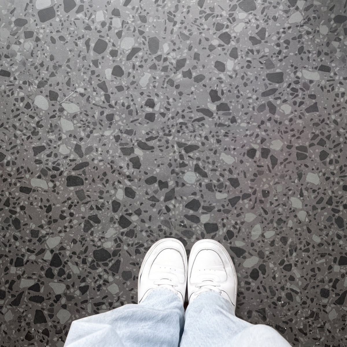 8-pk Venezia terrazzo selvklebende fliser
