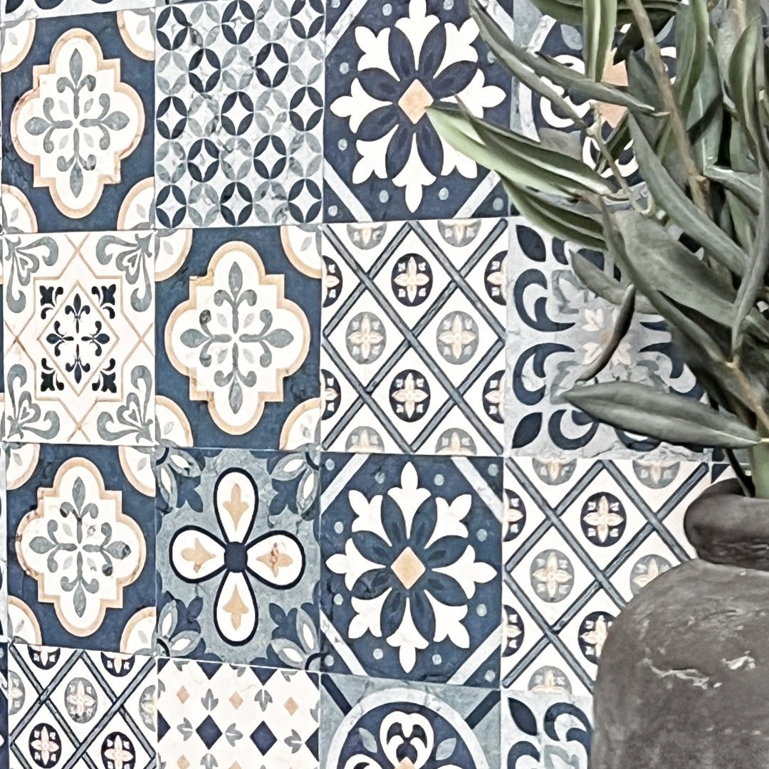 Vareprøve: Cassablue tiles kontaktplast - Lindas Dekor