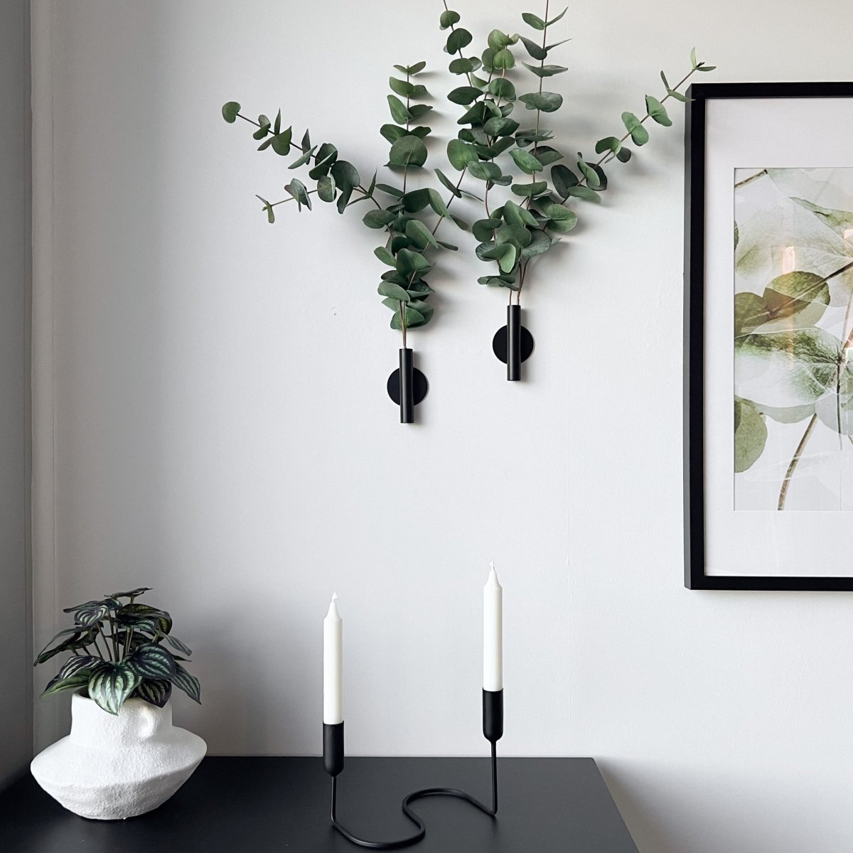 Eucalyptus & Manhattan väggvas, svart matt - Lindas Dekor