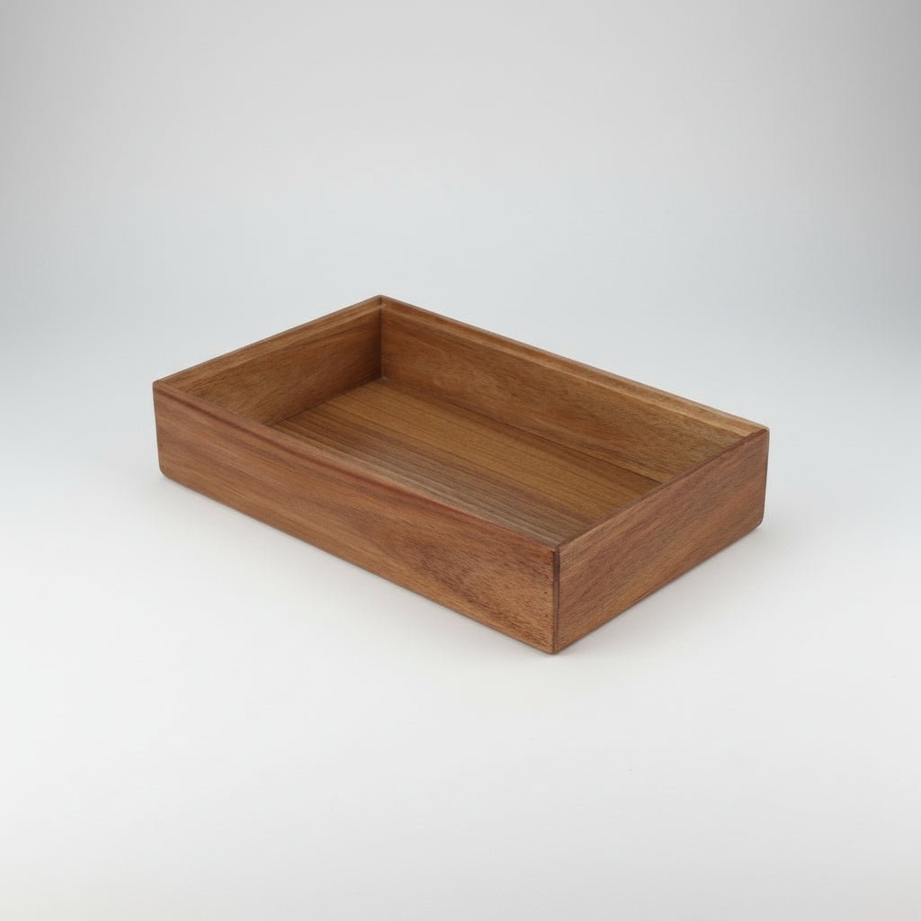 Stabelbar organiseringsbrett i tre/akasie 23,5 x 15 x 5 cm - Lindas Dekor