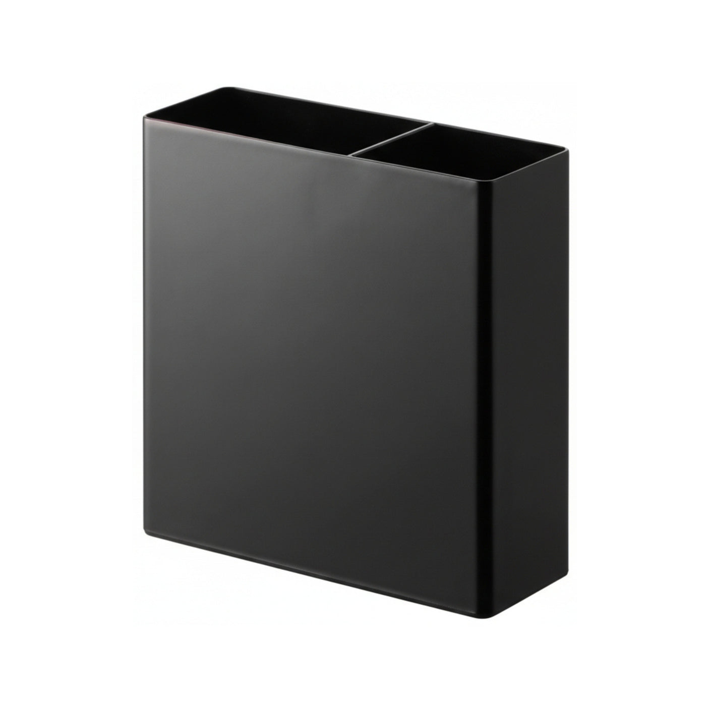 Selvklebende kjøkkenholder med to rom montert på vegg ved kjøkkenbenk