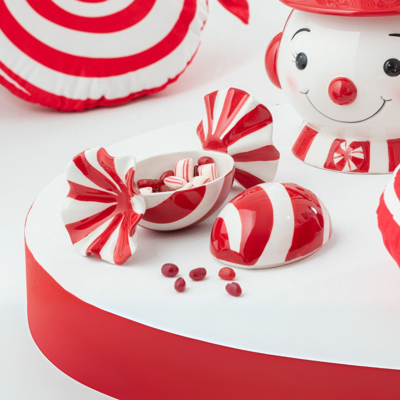 Julekrukke i keramikk rød og hvit candy cane design