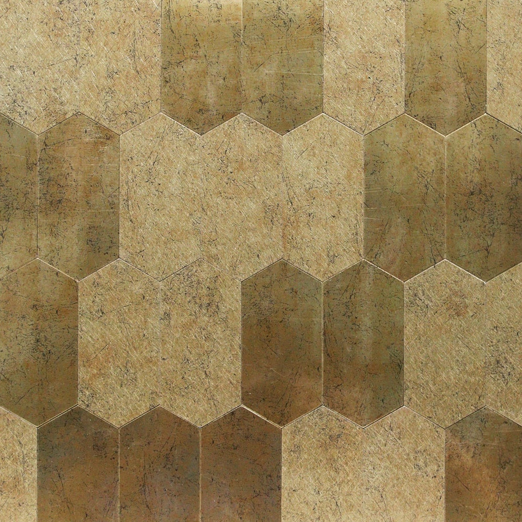 Selvklebende veggfliser i gullfarget hexagon-design med metallisk glans – dekorative mosaikkfliser 28,5 x 29,3 cm til kjøkken og bad.