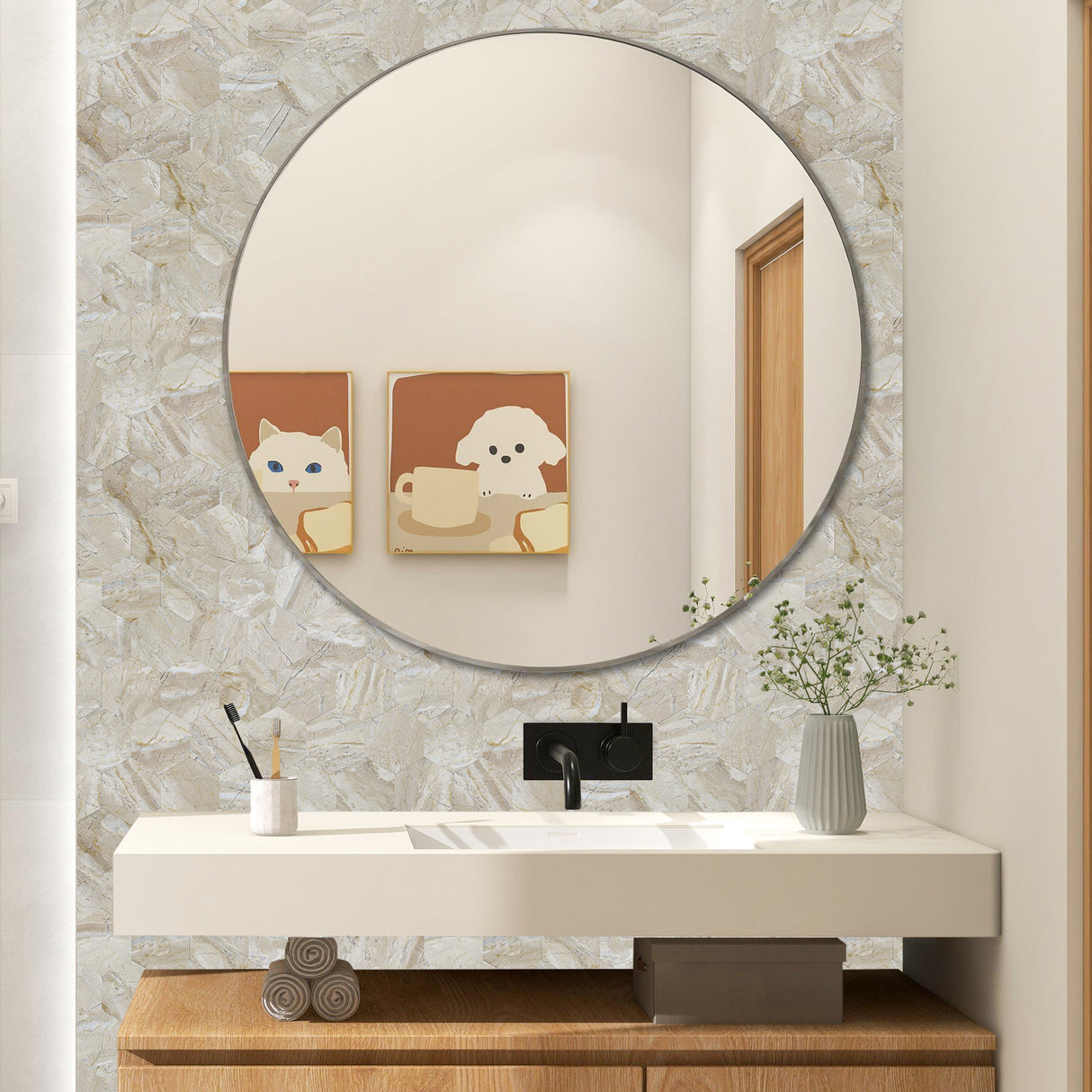 Nærbilde av Grace selvklebende flisprøve med sekskantet form og steinlignende struktur.