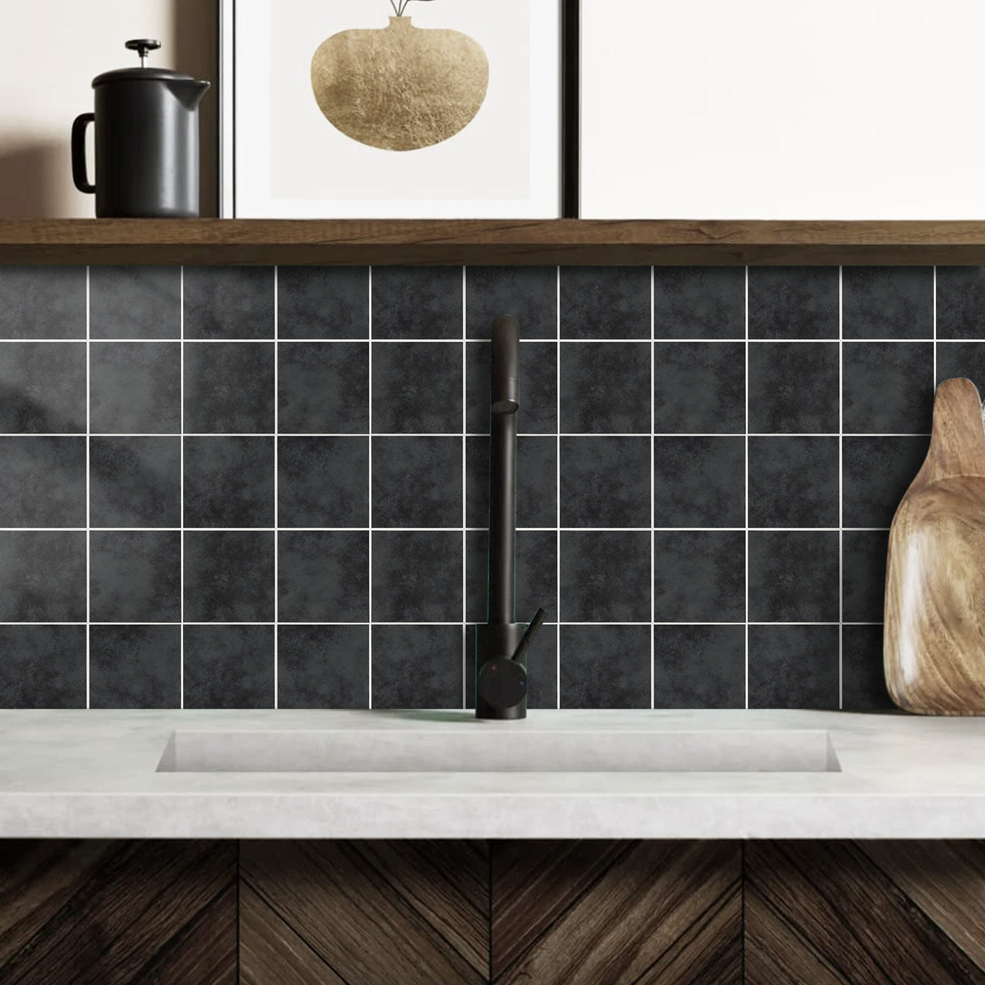 Enkle å montere uten lim eller fugemasse.