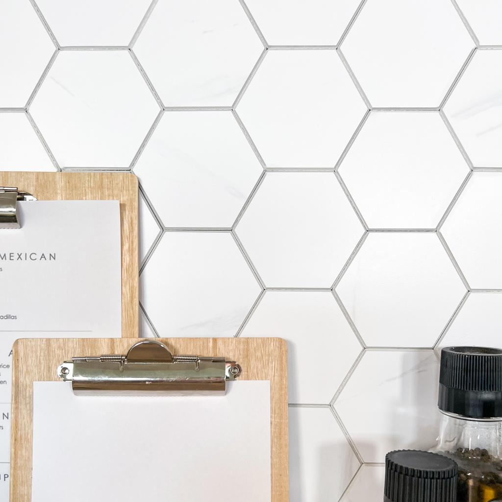 Vareprøve: Stein Hexagon marmor selvklebende veggfliser - Lindas Dekor