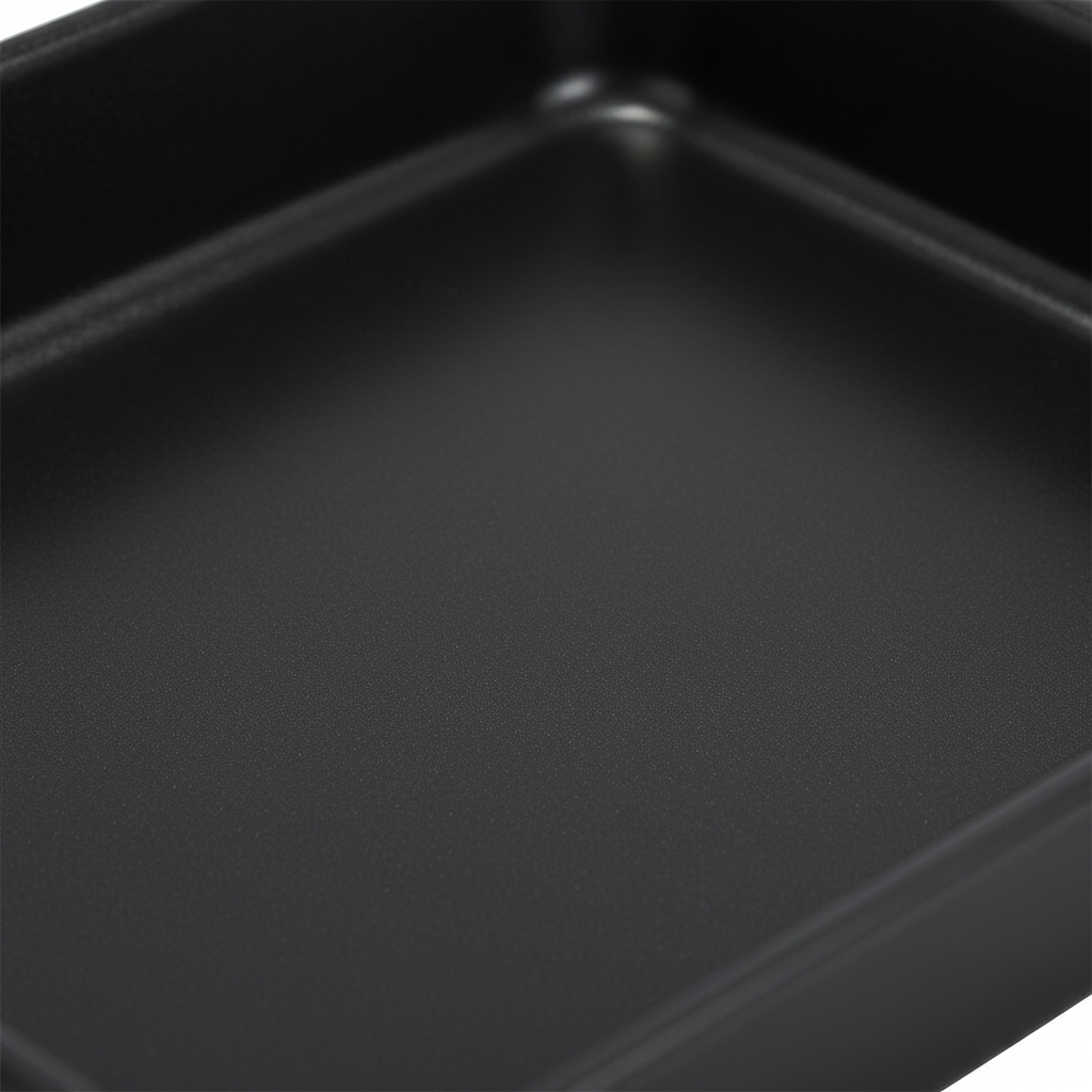 bakeform med lokk og håndtak til transport av kake