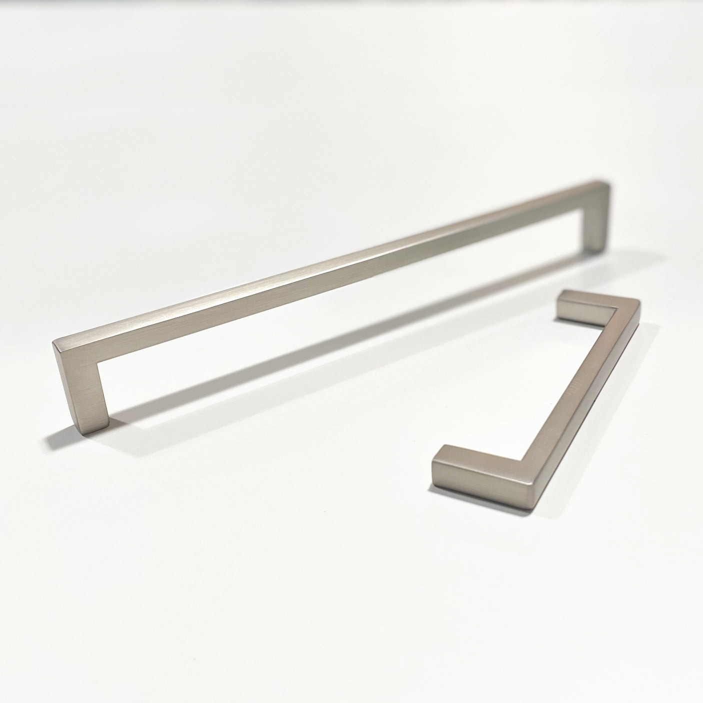 Handtag silverfärgat