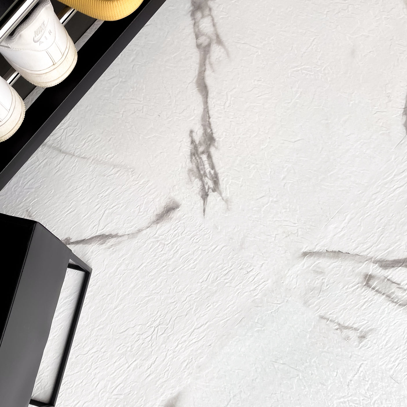 10-pk Marmorvita självhäftande golvplattor