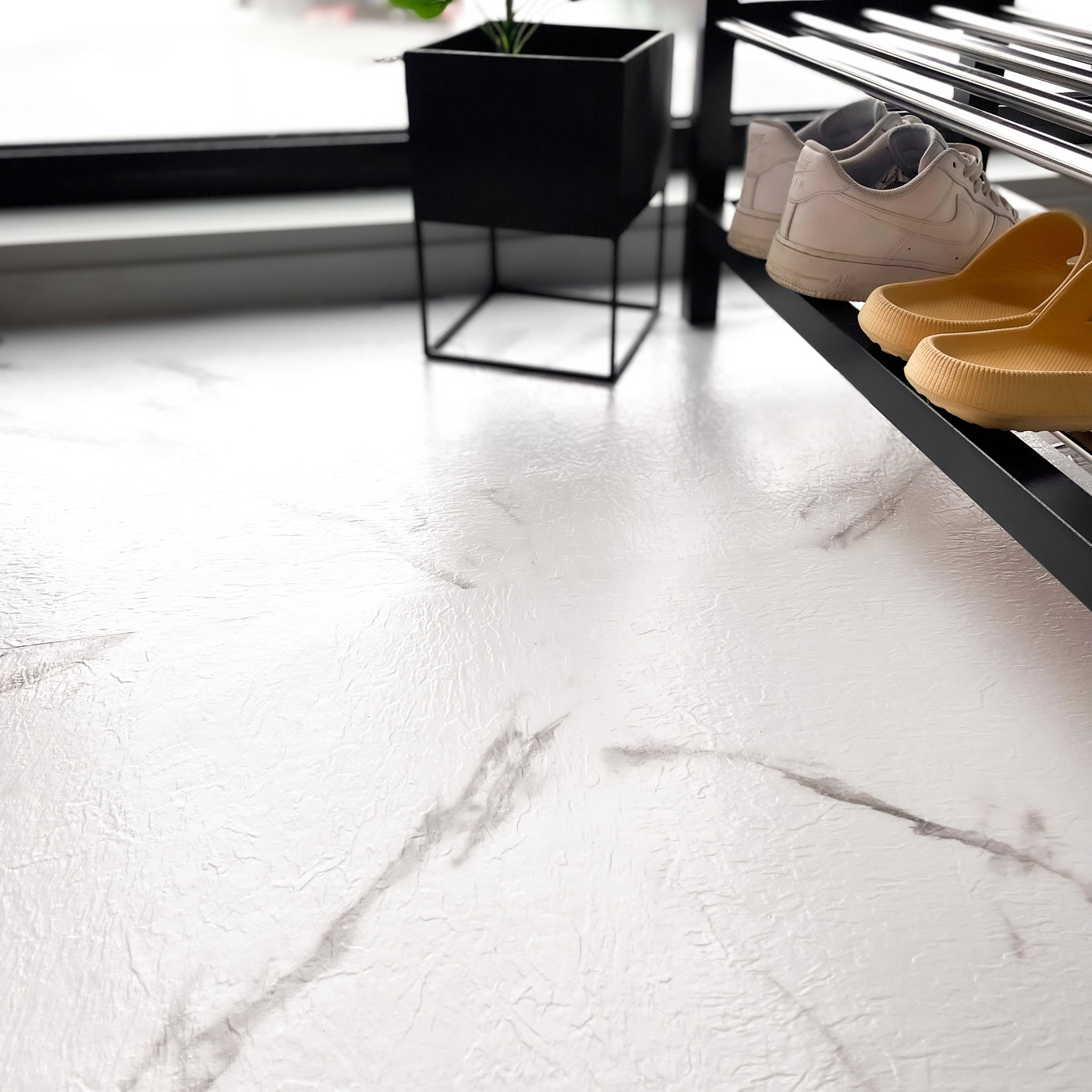 10-pk Marmorvita självhäftande golvplattor