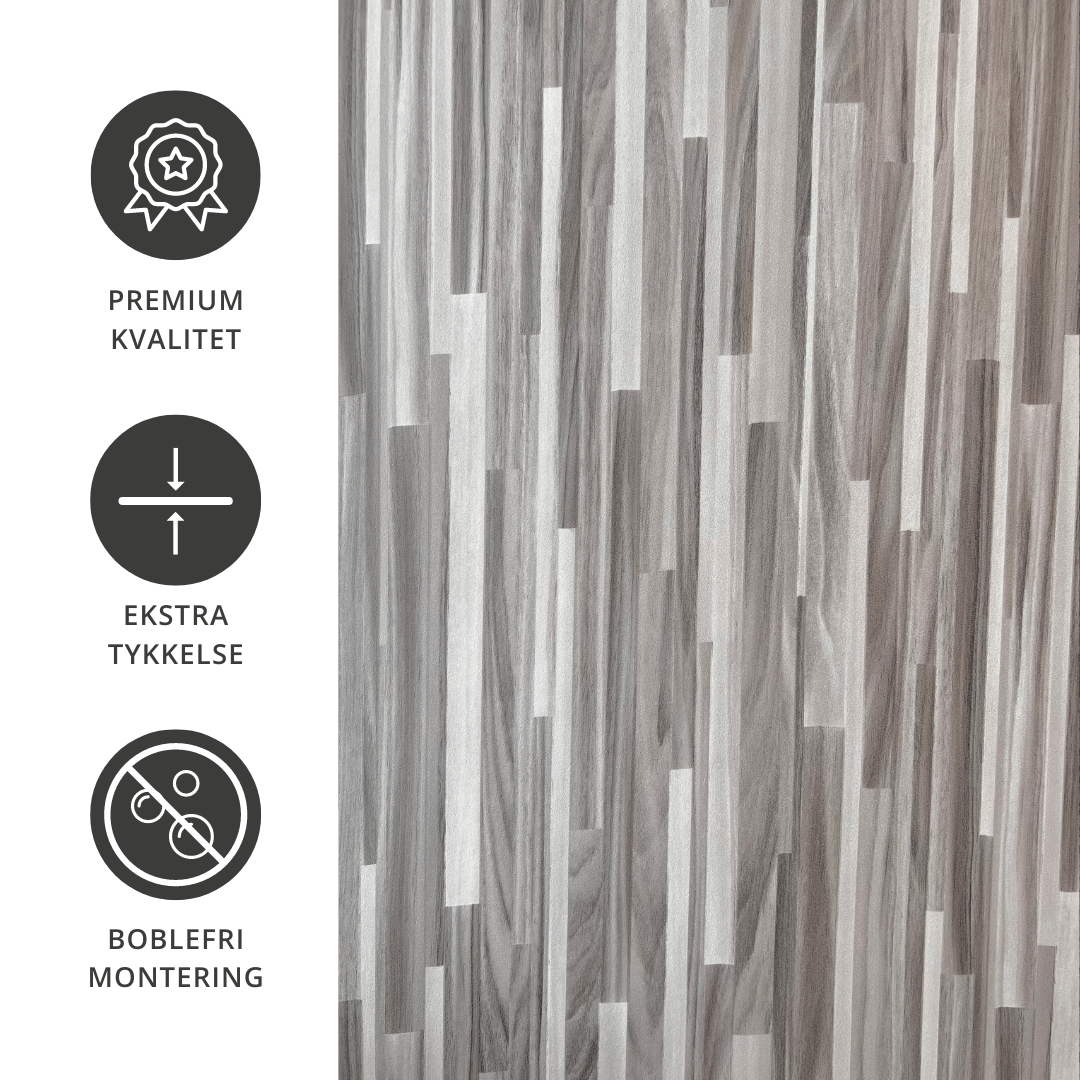 Nærbilde av kontaktplast med trestruktur, ikonbeskrivelser: premium kvalitet, tykkelse og boblefri montering.