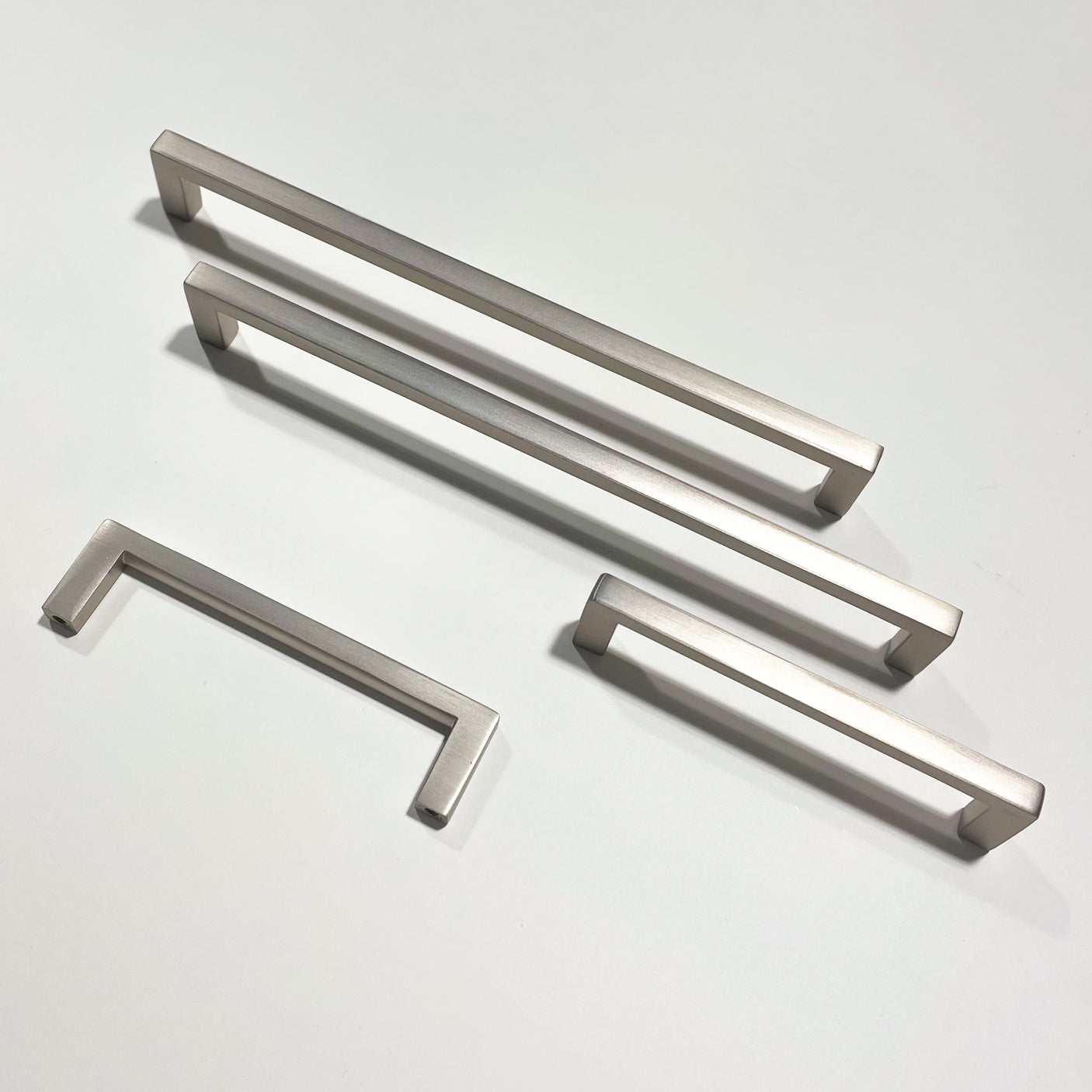 Handtag silverfärgat