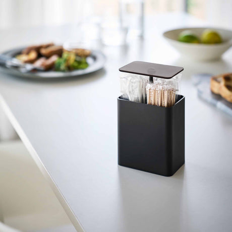 • småoppbevaring med lokk sort
