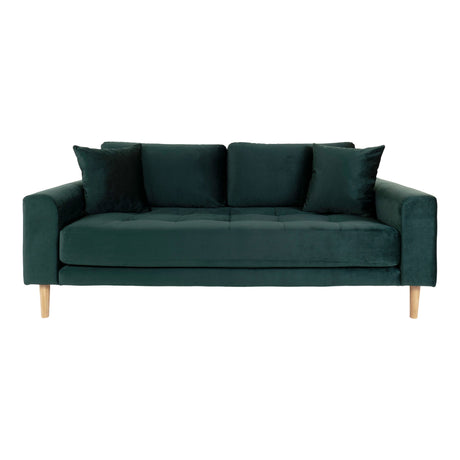 Lido 2,5 seters sofa i mørkegrønn velur med treben – frontbilde