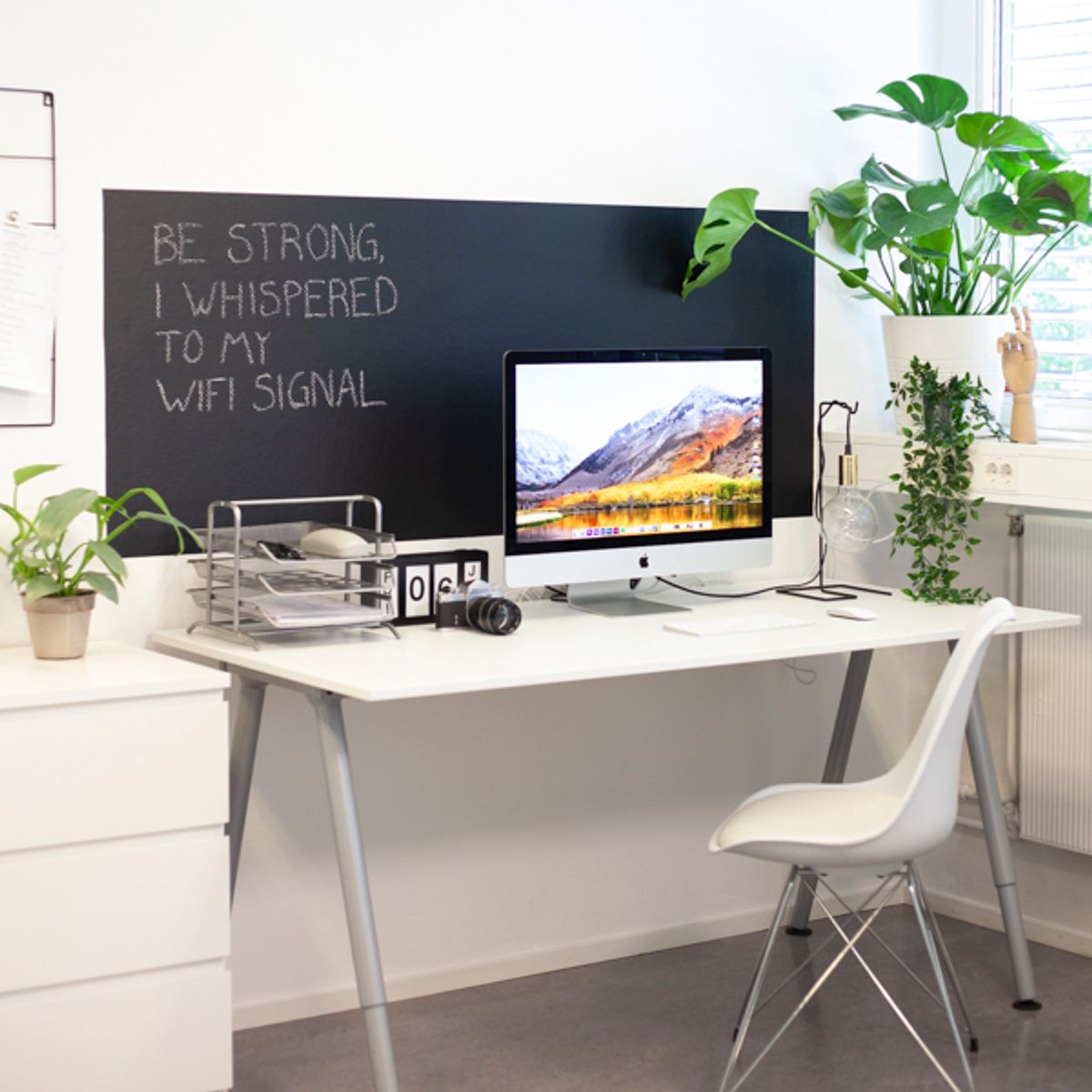 Prov: Whiteboardfolie svart kontaktplast