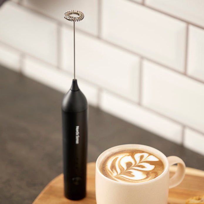 Melkeskummer brukt til kaffe og varm sjokolade