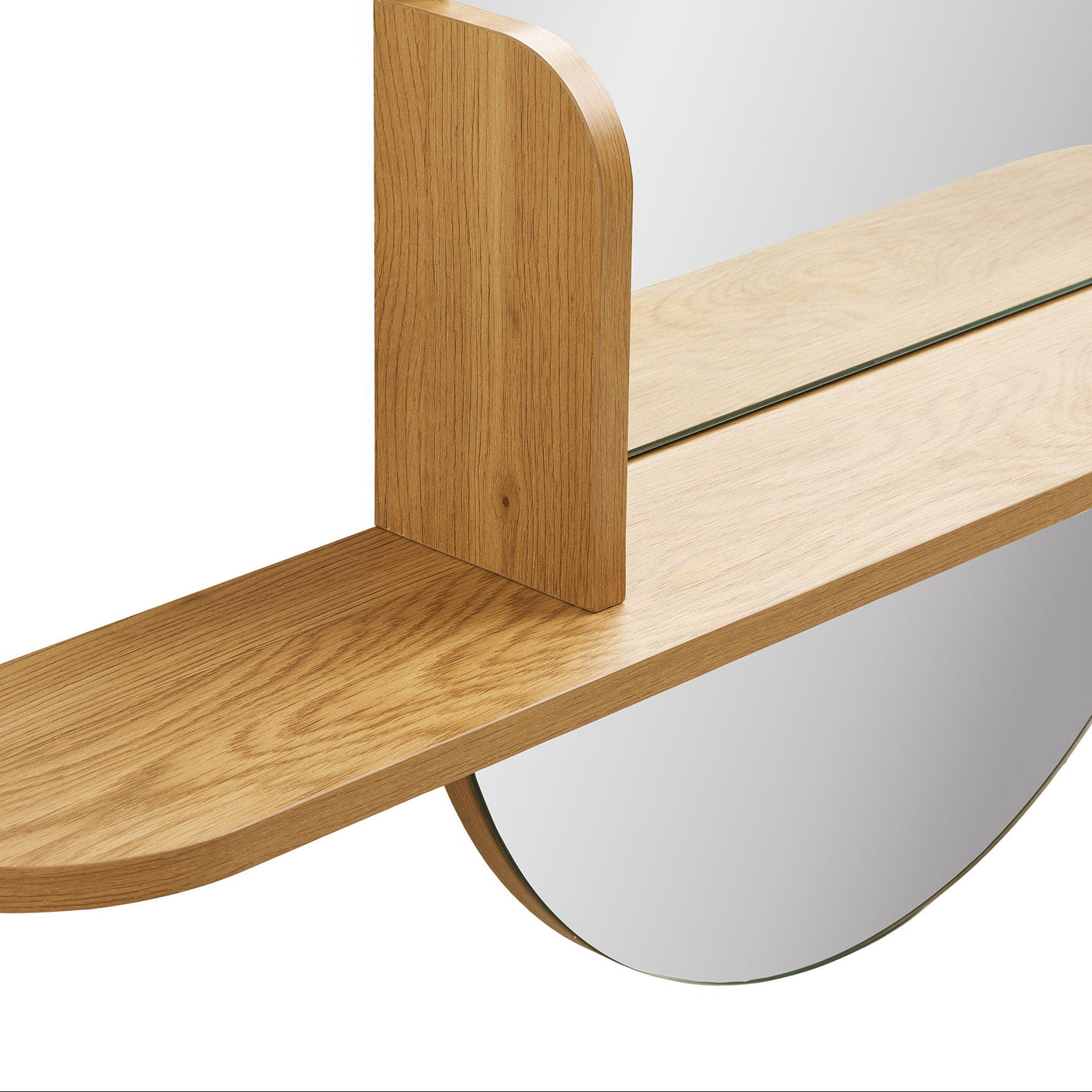 Ovalt veggspeil med praktisk hylle i naturfarget eikelook