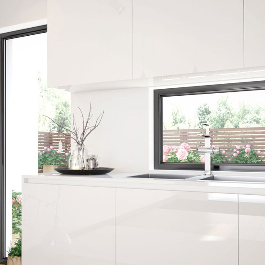 Prov: Unilackerad vit högblank kontaktplast