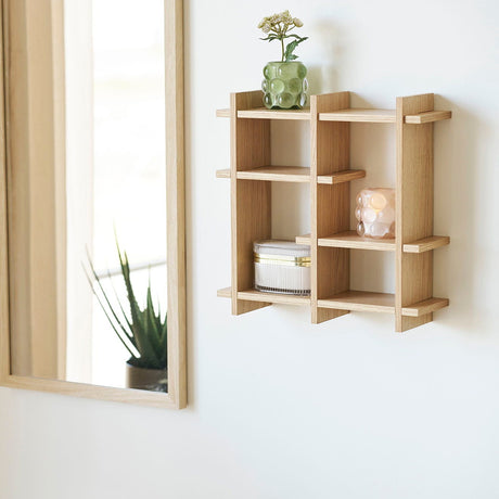 Olsberg vegghylle sidevinkel, viser dybde 12 cm og rominndeling