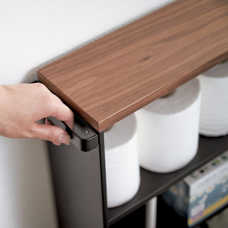 Elegant og moderne oppbevaringsløsning i sort design.