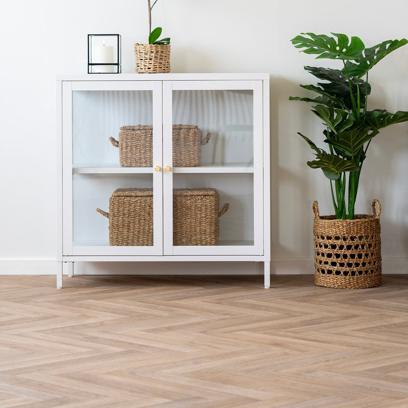 Kurvsett med lokk i to størrelser til stue og soverom