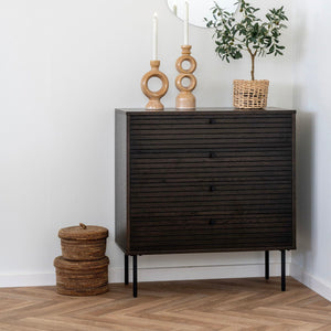 Dekorative kurver i bananblader med håndlaget uttrykk