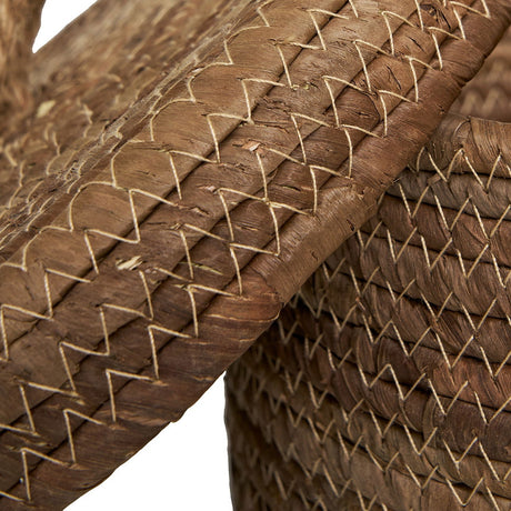 Oppbevaringskurver i to størrelser laget av flettede bananblader