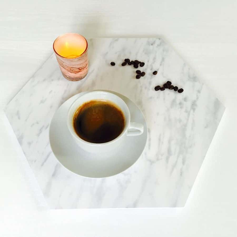 Prov: Kontaktplast från Carrara-marmor