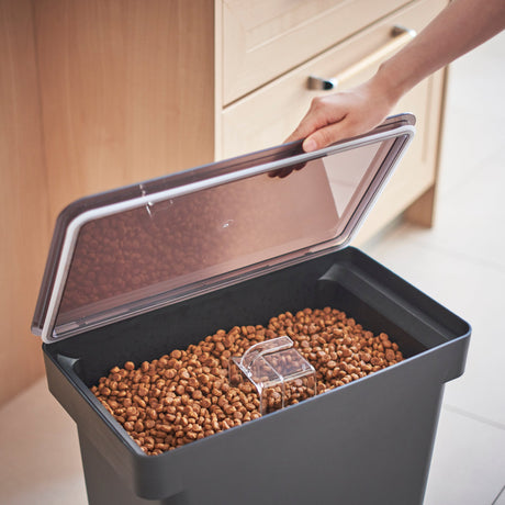 Stor og lufttett beholder til hunde- og kattemat.