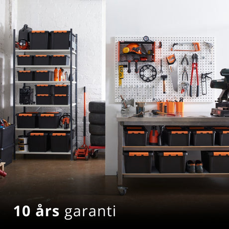 SmartStore oppbevaringssystem i verksted med verktøy og organiserte bokser