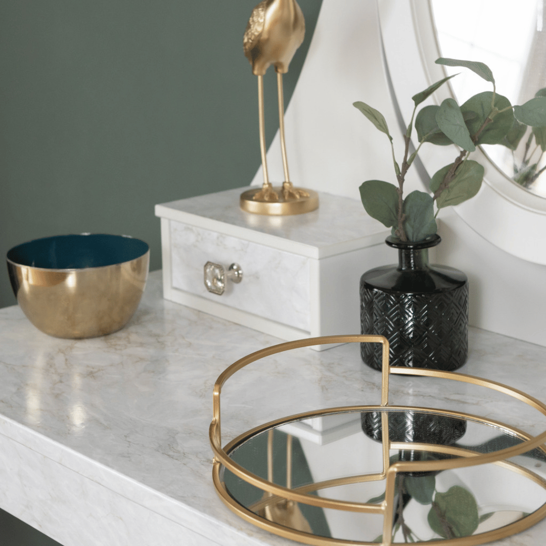 Prov: Cortes marmor guld kontaktplast