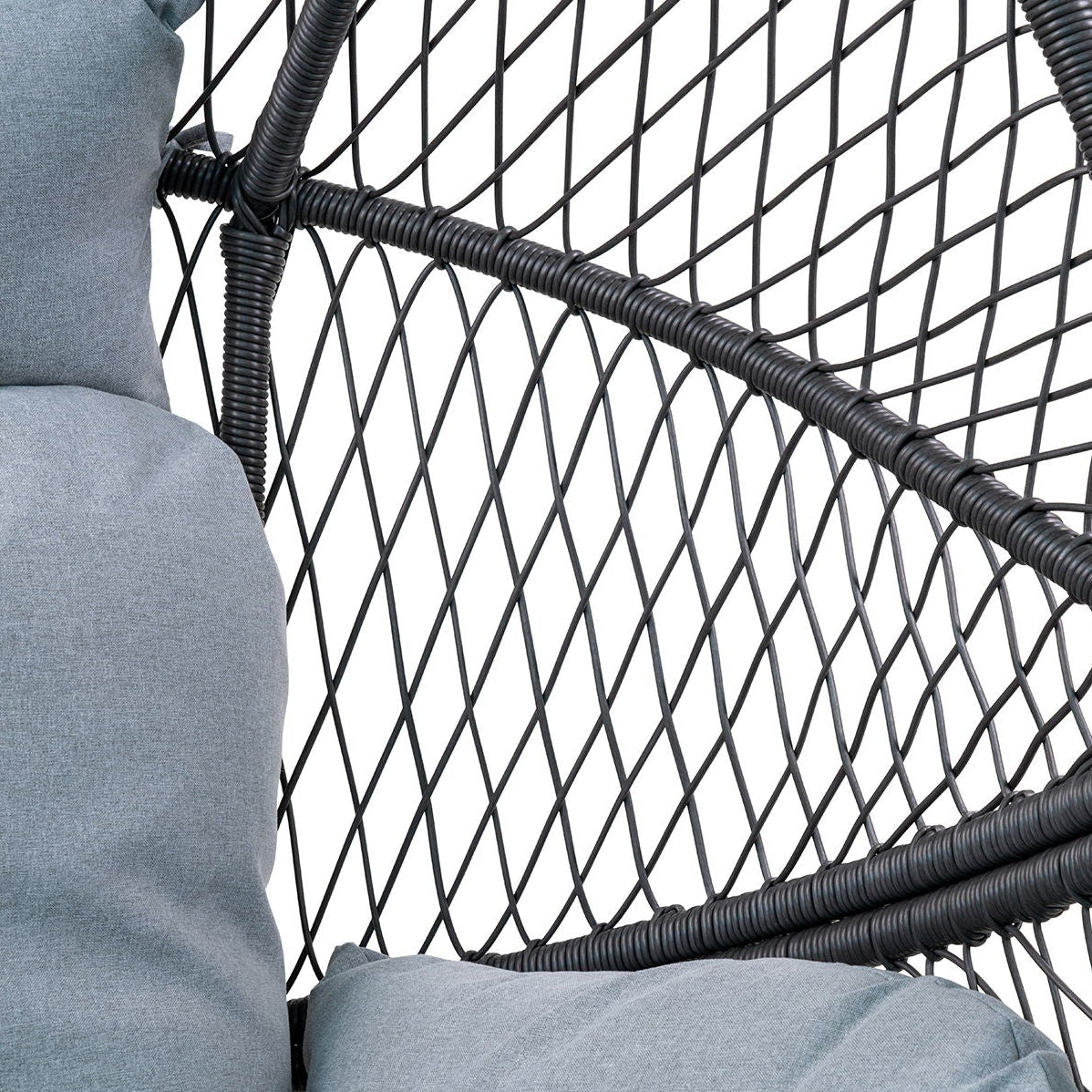 Loungestol utendørs med høy rygg og sort flettet polyrattan