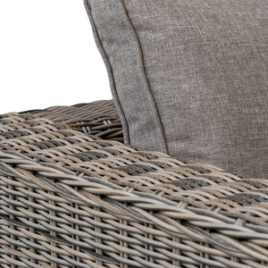 Calvi loungesett vist samlet med modulsofa og bord i naturpreget fletting