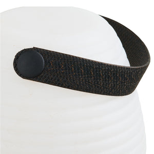 Detaljebilde av håndtak sort derry LED lampe