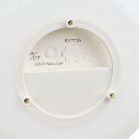 Underside av Derry lampe med bryter og ladeinngang