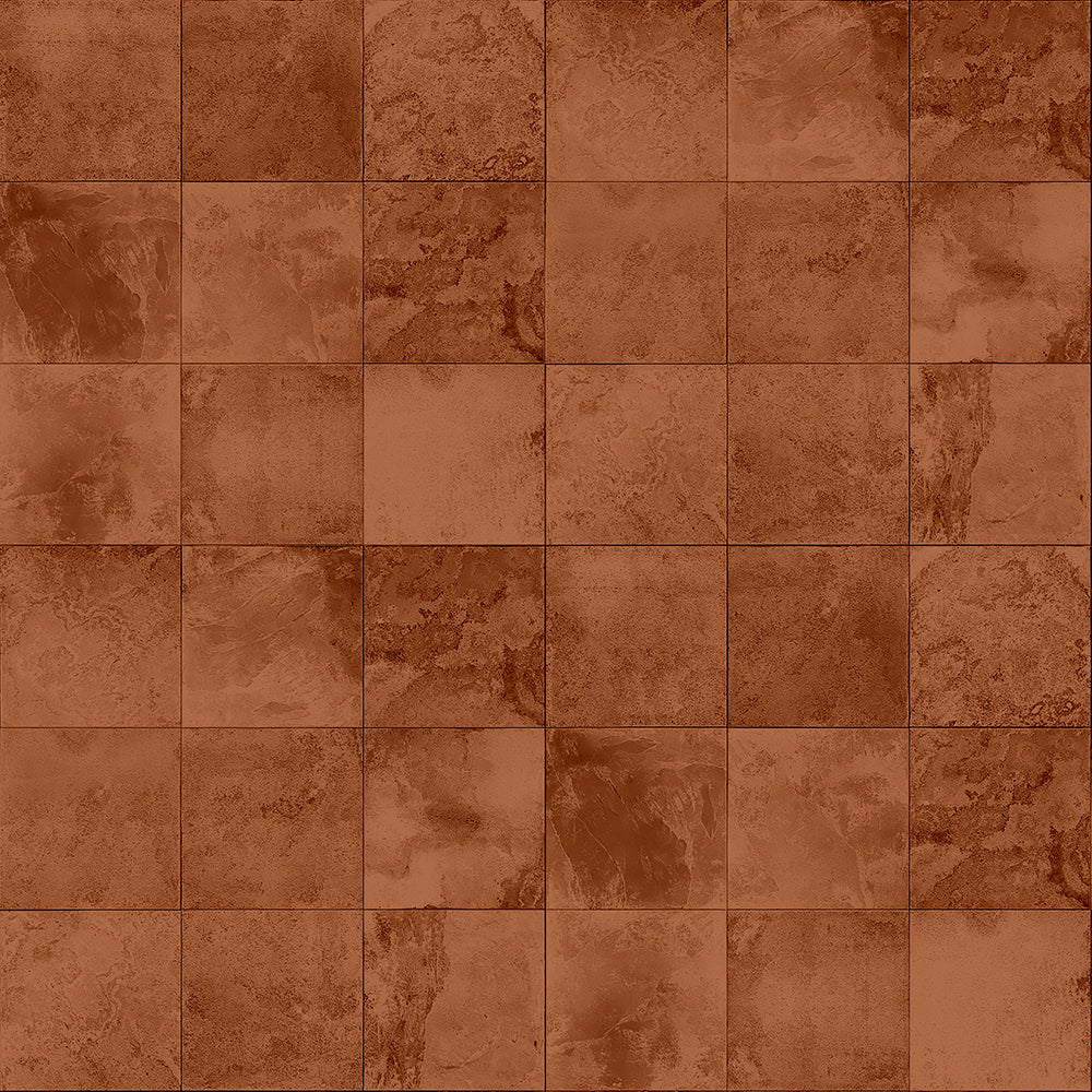 Nærbilde av rustfargede fliser med naturlig struktur og fargespill