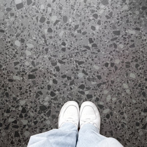 8-pk Venezia terrazzo selvklebende fliser