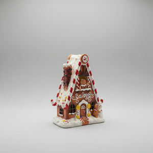 Klassisk pepperkakehus i resin - nostalgisk juledekorasjon med glitrende detaljer