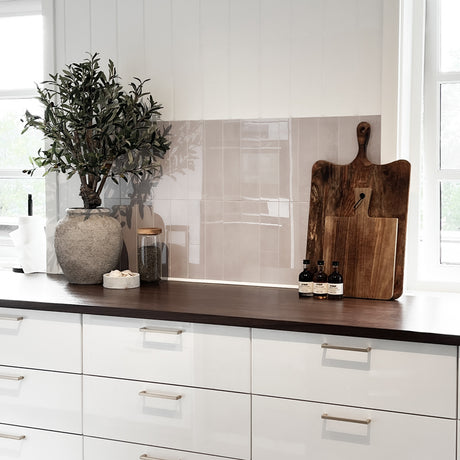 Louise creme självhäftande väggplattor