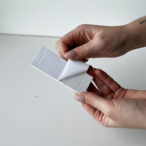 Praktisk løsning for skjult montering av grenuttak på arbeidsplass