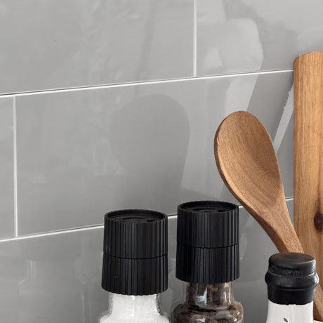 Hailey grå självhäftande väggplattor