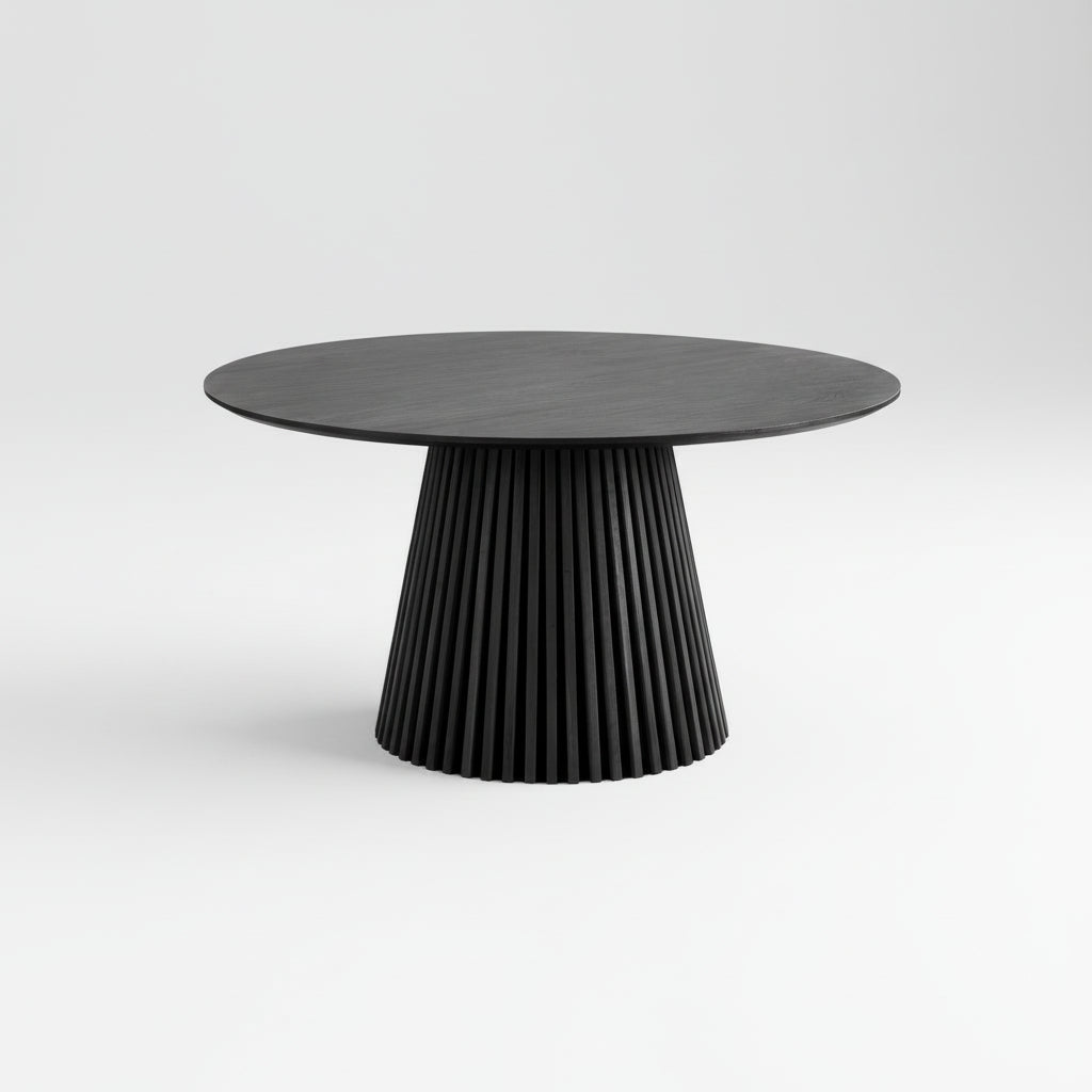 "Kvadratisk bilde av rundt Osaka spisebord 140 cm i svart eikefiner med lamellsokkel"