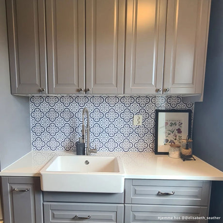 Amanda självhäftande väggplattor