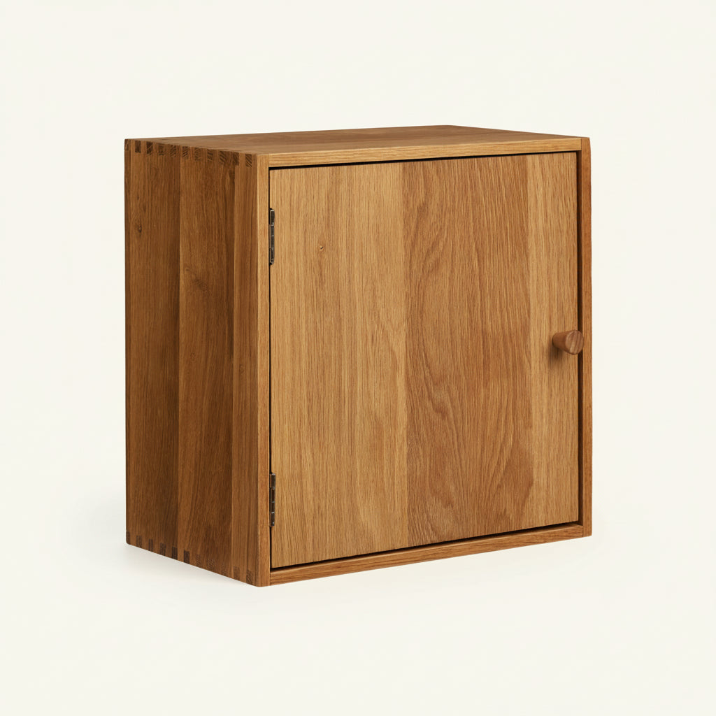 Vegghylle med dør i eik 30 x 30 cm